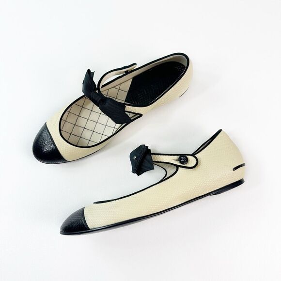 CHANEL Beige Black Cap Toe Leather CC Logo Ballet Flats Size 38.5 Mary Jane Bow - Picture 16 of 16